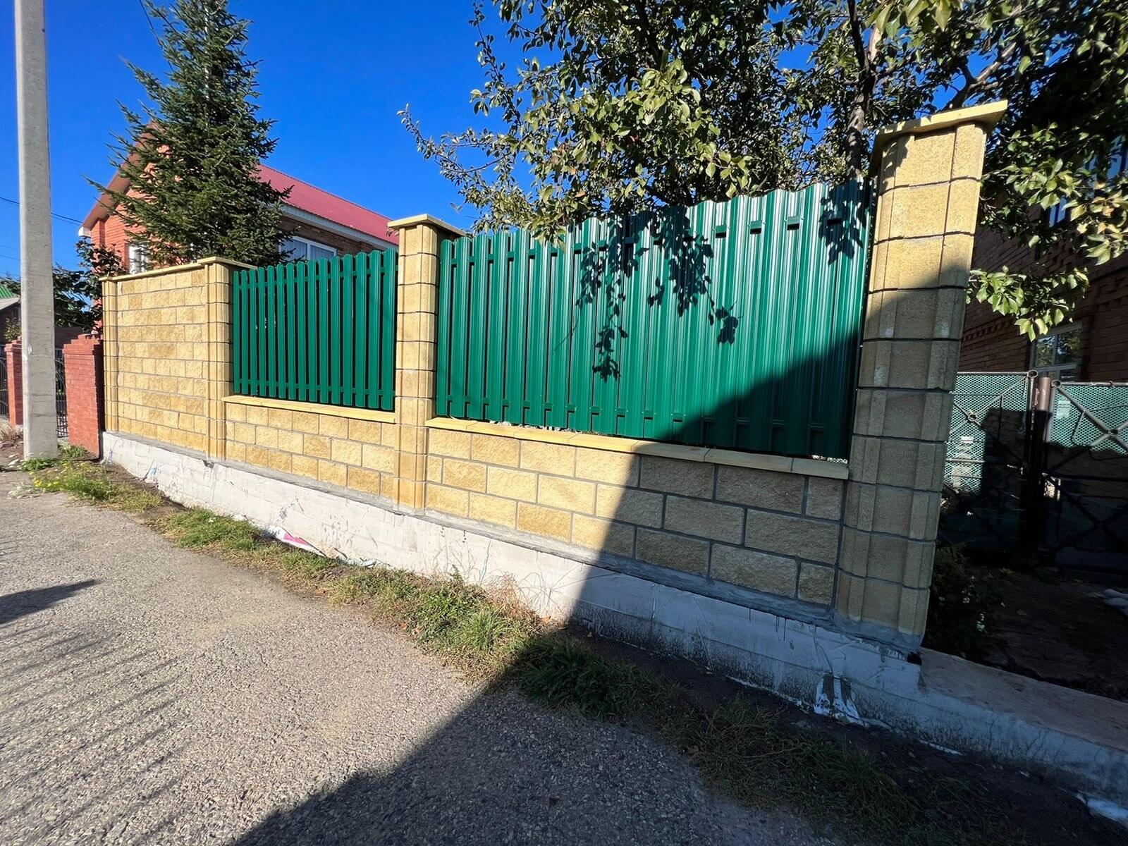 Забор из евроштакетника 22м RAL6005/6005 Зеленый Мох двусторонний фото 4 в Барнауле