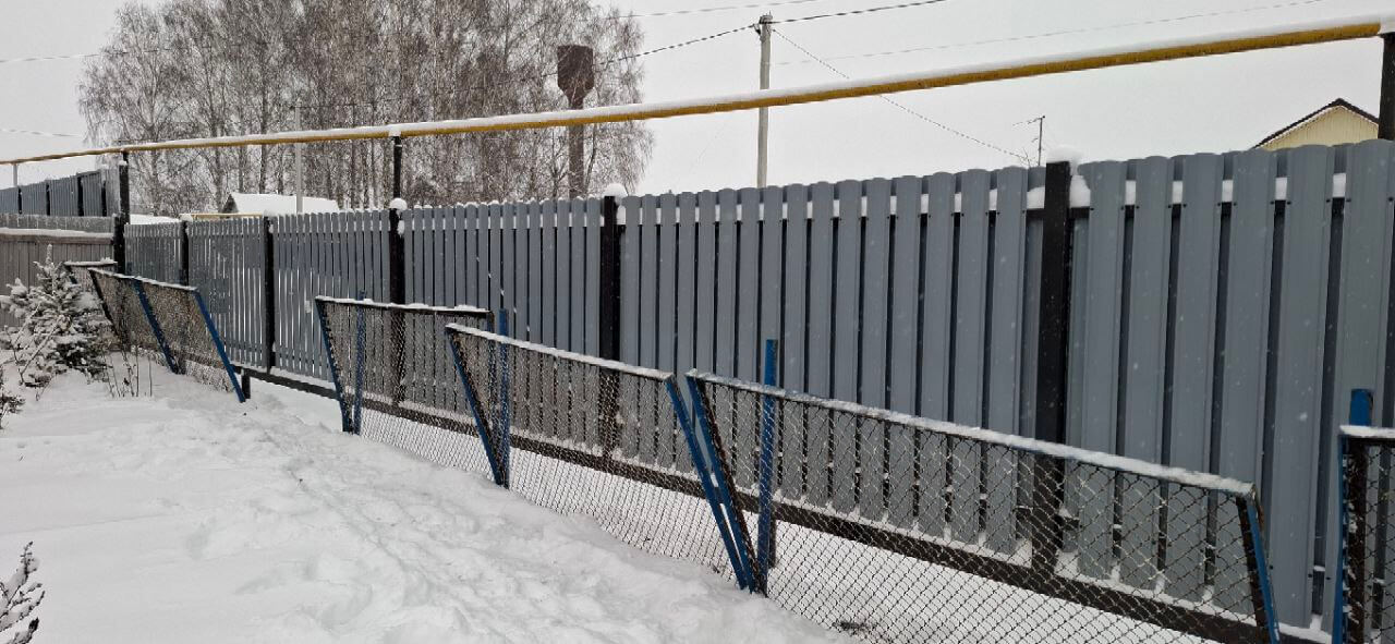 Забор из евроштакетника 27м RAL7024 Серый Графит МАТТЕ фото 5 в Барнауле